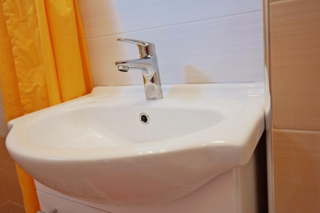 Apartments Nea Ровин Екстериор снимка